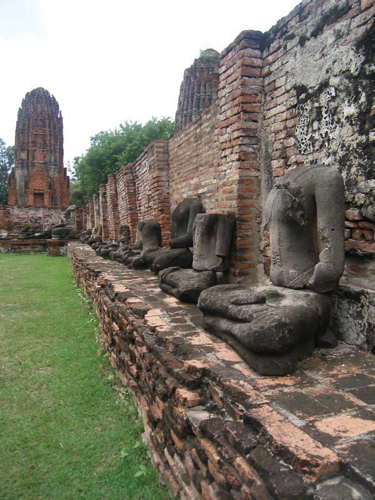 24 - Beheaded Buddhas, Wat Phra Mahathat, Ayuthaya